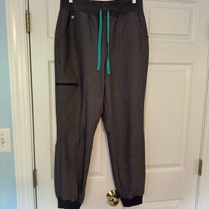 Figs- Women's High Waisted Zamora Jogger Scrub Pants in Graphite